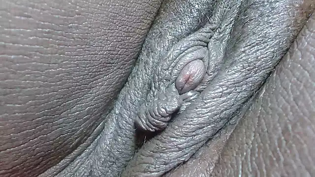 morenahott1's Live XXX Chat