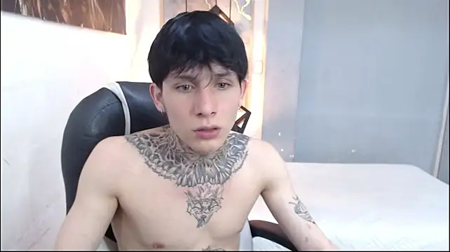 Chat XXX en directo de Cry_thereal
