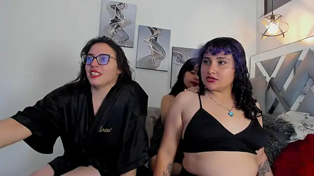 Liily_Foxxy Show in webcam