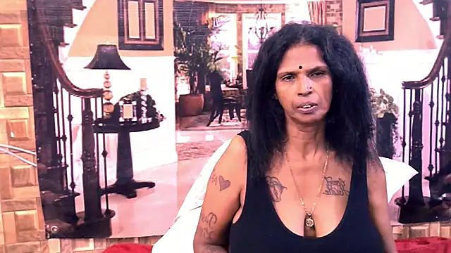 IndianVanya4u2u Live XXX Chat