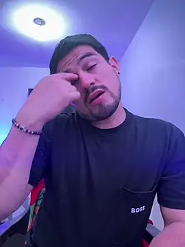 williamsmiiths16's Live XXX Chat