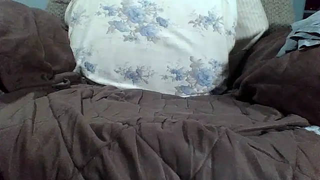 Jbsklxz67's Live XXX Chat
