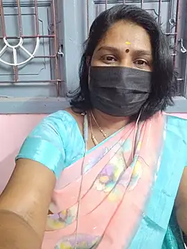 Chat +18 de Apsaras_Sunandha ao vivo