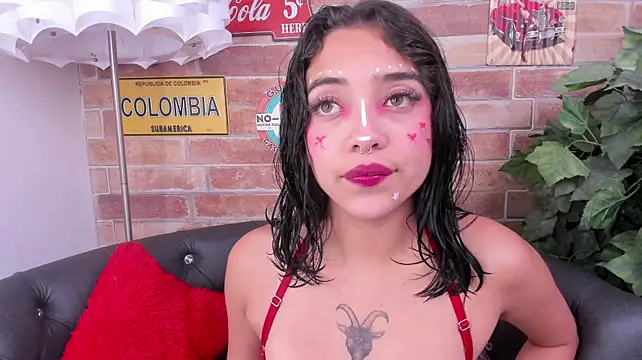 Czat XXX na żywo – foxy_hannah