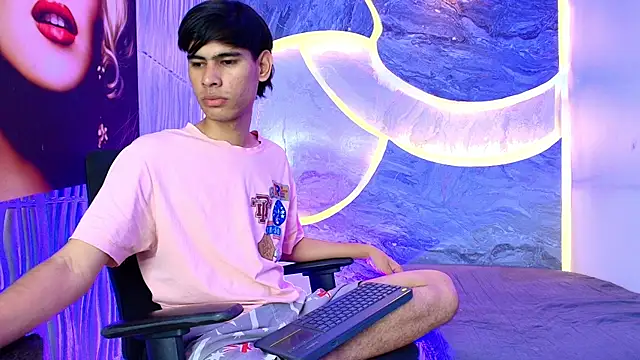 Show de Tyler_schoby na webcam