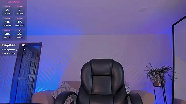 XXX chat uživo modela MorganHicks