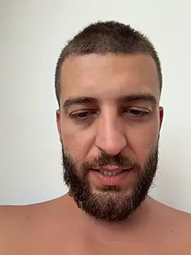 Pablo_Hornyguy95's Live XXX Chat