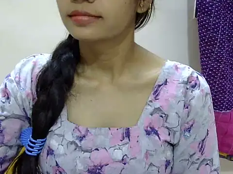 Kulsum_S Chat XXX in diretta
