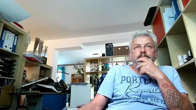 Berg_Boy Live XXX-Chat