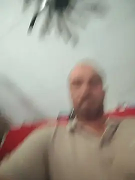 ClippedAcorus Show in webcam
