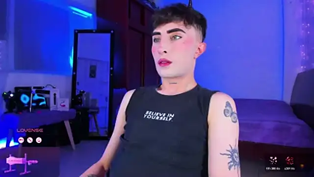צ'אט XXX בשידור חי של SebastianHilton