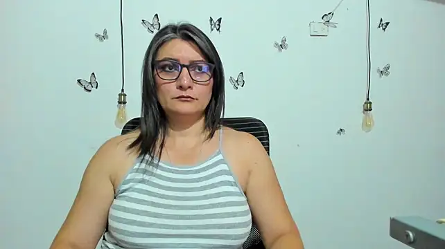 Amie_Adams82_ Chat XXX in diretta