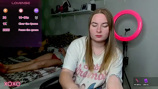 Онлайн чат XXX ElenaAngel