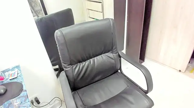 Chat XXX en directo de BellaFlaming