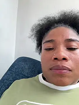 Chat +18 de SilvannaFitt ao vivo
