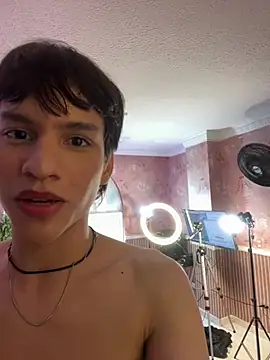 max_hunter1's Webcam Show