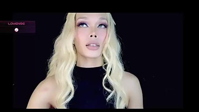 PRETTY_BIGCOCK1 即時 XXX 聊天