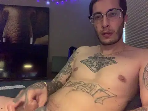 JuicyJoshy élő XXX-chatje