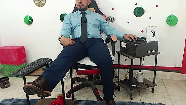 KalethBigDick Live XXX Chat