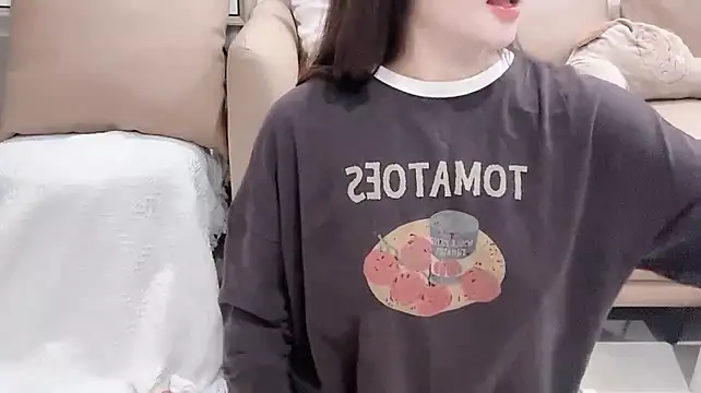 ---Bichphuong--- live XXX chat