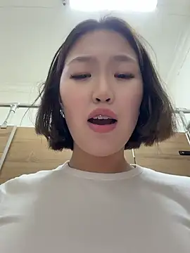 CreamPuff-n Live XXX chat