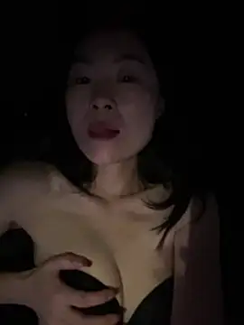 Eva10069 即時 XXX 聊天