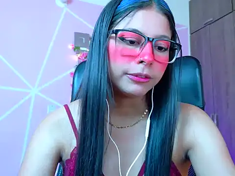 Živý XXX chat _ALLYSON18_