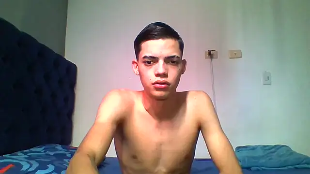 Latinos_2001 现场XXX聊天