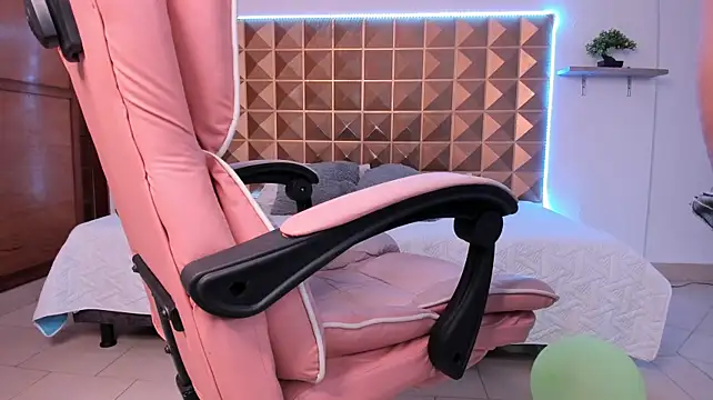 Živý XXX chat Naughty_Kat_