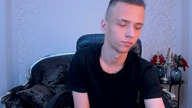XXX chat uživo modela lucaskaur