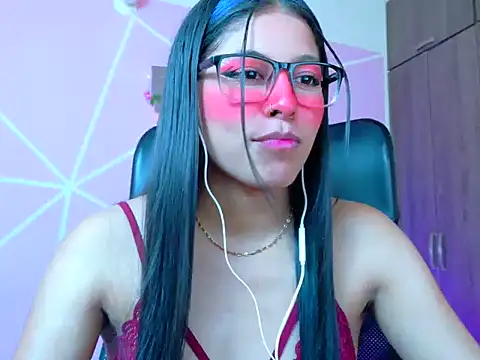 _ALLYSON18_ élő XXX-chatje