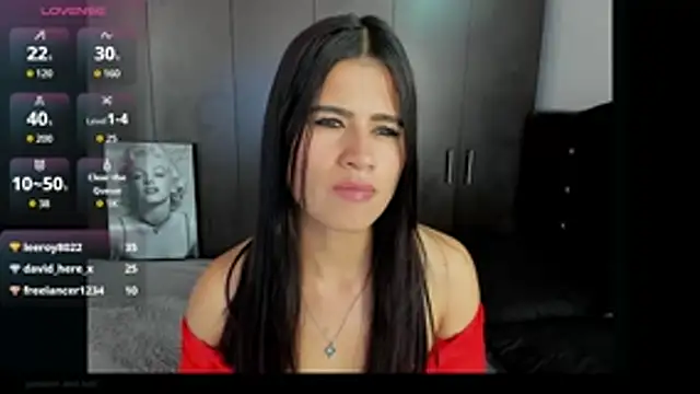 LatinaQueen23のライブXXXチャット