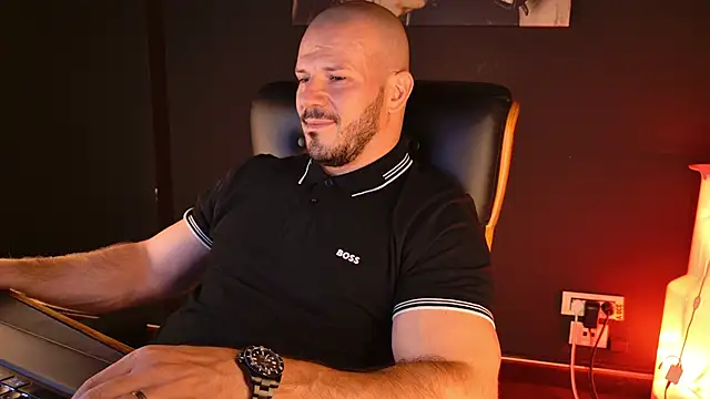 Czat XXX na żywo – AngeloEric