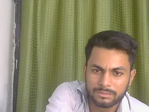 Stubborndesiboy Live XXX-chat