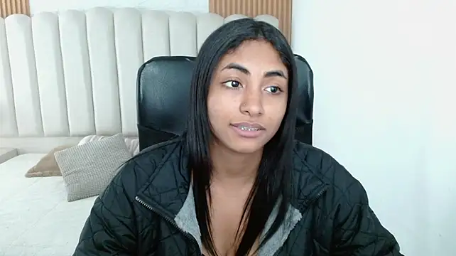 shaneelle élő XXX-chatje