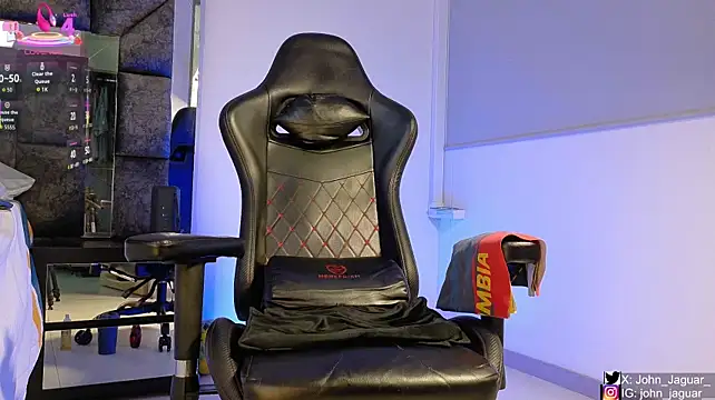 johnjaguar1_ live XXX chat