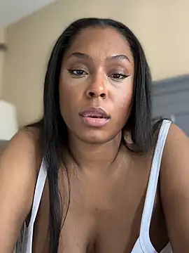 CandyLuxxxx's Webcam Show