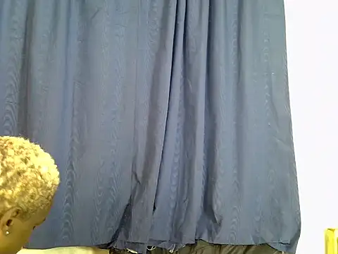 flirrtclaudia Live XXX-Chat