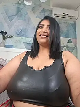 AmyCubes Adlı Modelin Canlı XXX Sohbeti