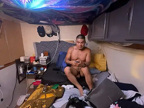 OmarSalasxh33's Live XXX Chat