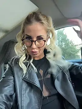 LisaMurr's Live XXX Chat