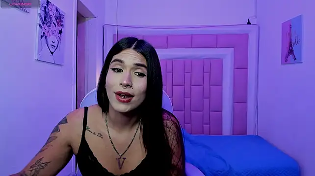 CryBabyVelvet's Webcam Show