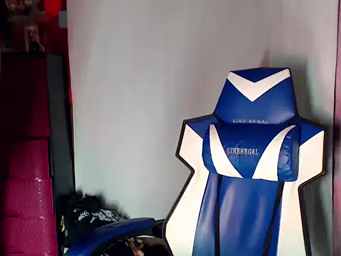 riks_tyler ওয়েবক্যাম শো