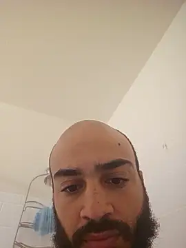 Bustinnuts69: απευθείας συνομιλία ΧΧΧ