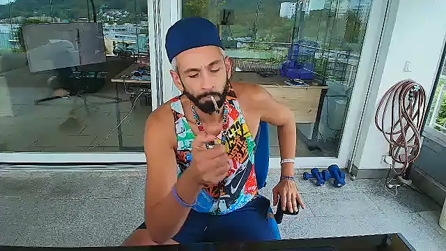 Dr_Megabyte Шоу с уебкамера