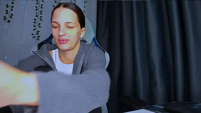 KarlaSim Chat XXX live