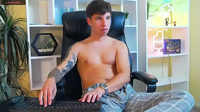 XXX chat uživo modela ThomasEdisonn
