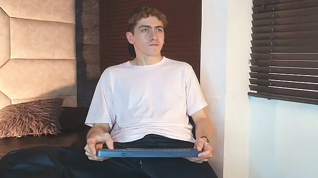 Tyler_Mcrey webkamerás műsora