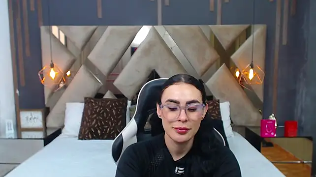 MartinaaFit XXX чат на живо