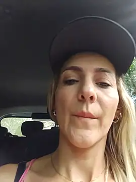 Monita_Med 现场XXX聊天